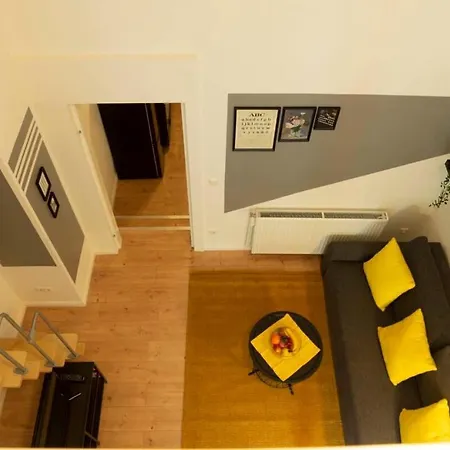 Cosy Loft Style In Wilmersdorf ベルリン